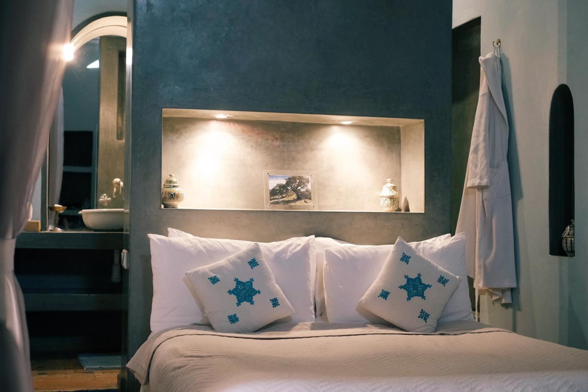 Exclusive And Stylish 4-Bedroom Riad With Plunge Pool Марракеш Экстерьер фото