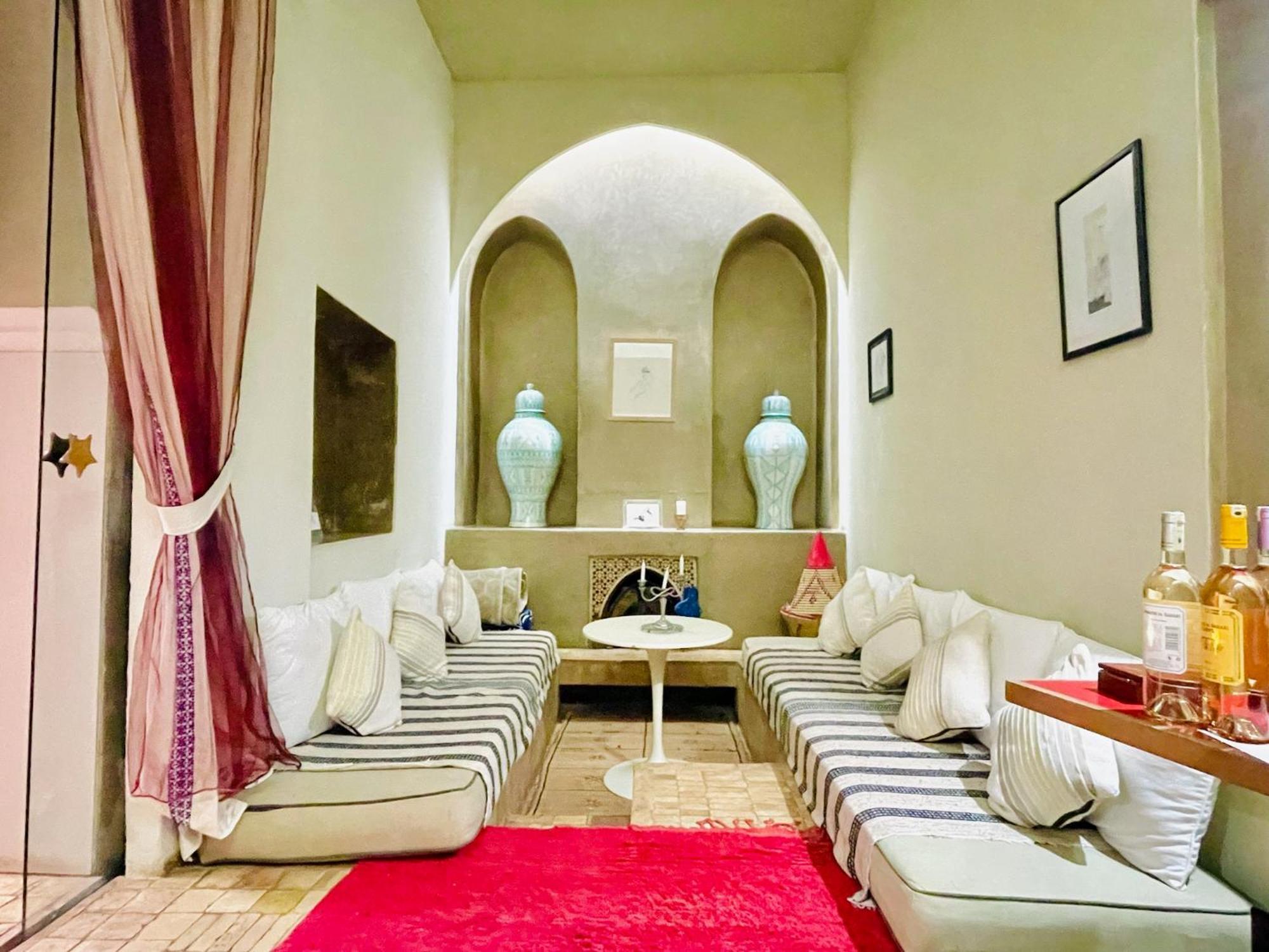 Exclusive And Stylish 4-Bedroom Riad With Plunge Pool Марракеш Экстерьер фото